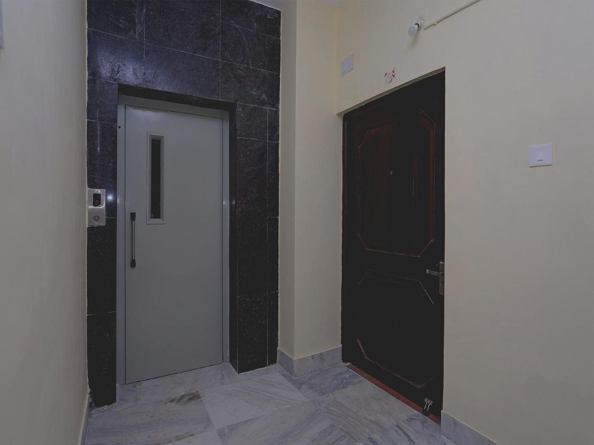 Oyo 17276 The Maple Tree Hotels בובנשוואר מראה חיצוני תמונה