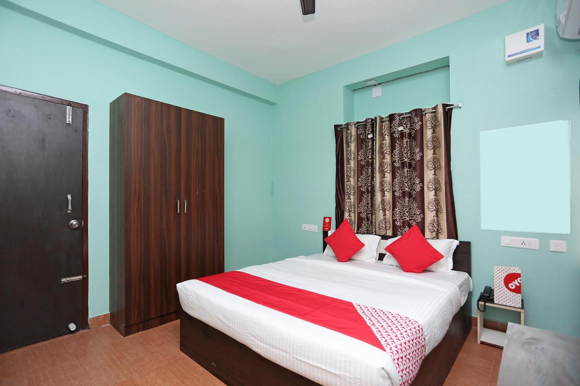 Oyo 17276 The Maple Tree Hotels בובנשוואר מראה חיצוני תמונה