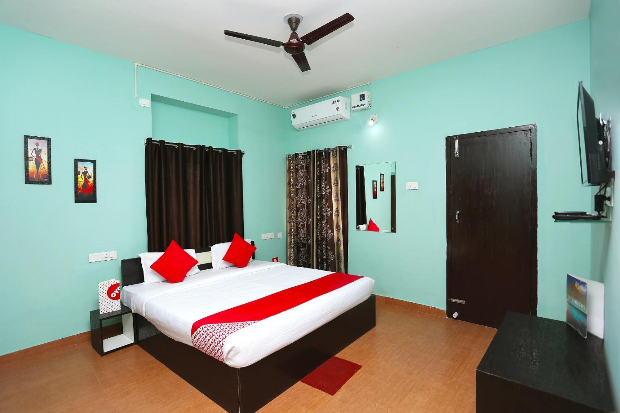 Oyo 17276 The Maple Tree Hotels בובנשוואר מראה חיצוני תמונה