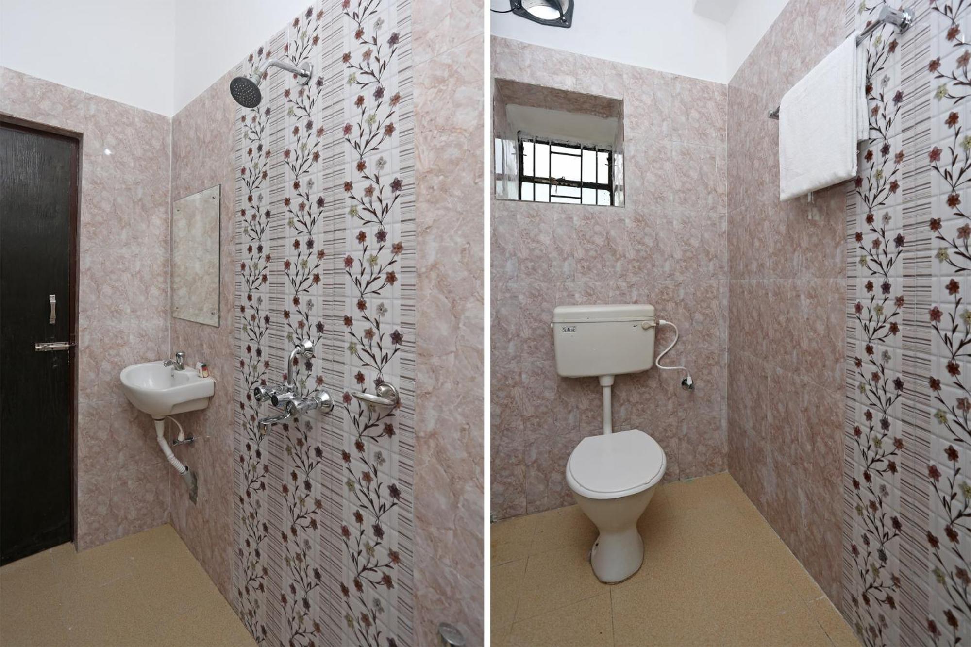 Oyo 17276 The Maple Tree Hotels בובנשוואר מראה חיצוני תמונה