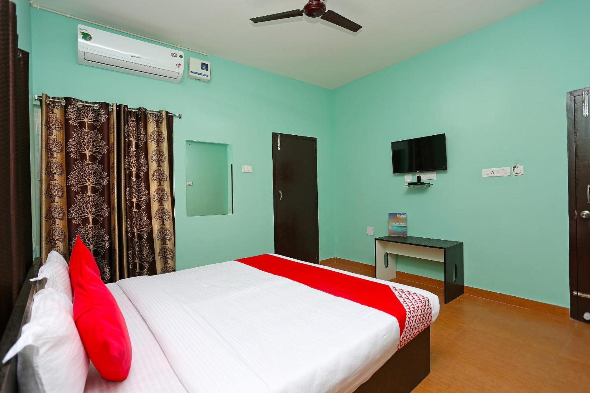 Oyo 17276 The Maple Tree Hotels בובנשוואר מראה חיצוני תמונה