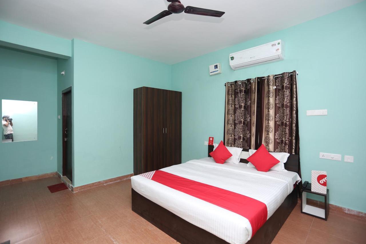 Oyo 17276 The Maple Tree Hotels בובנשוואר מראה חיצוני תמונה